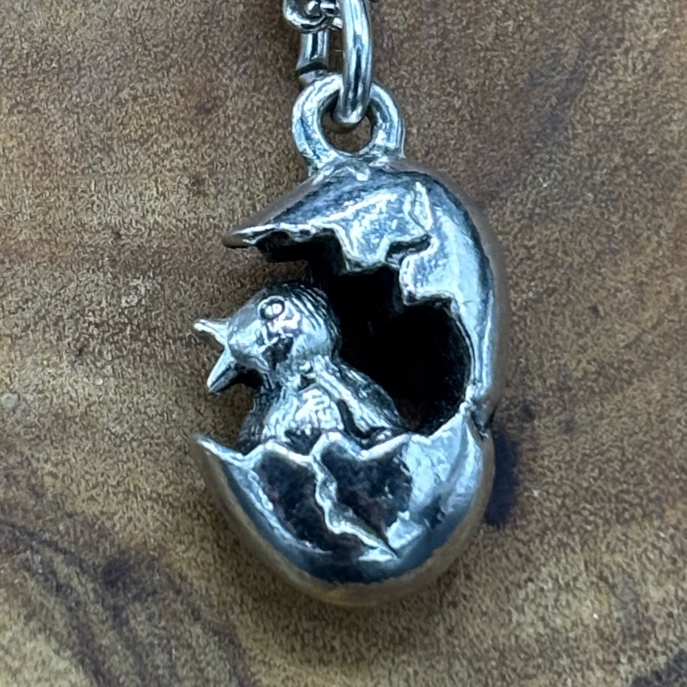 Vintage Sarah Coventry Hatching Chick necklace